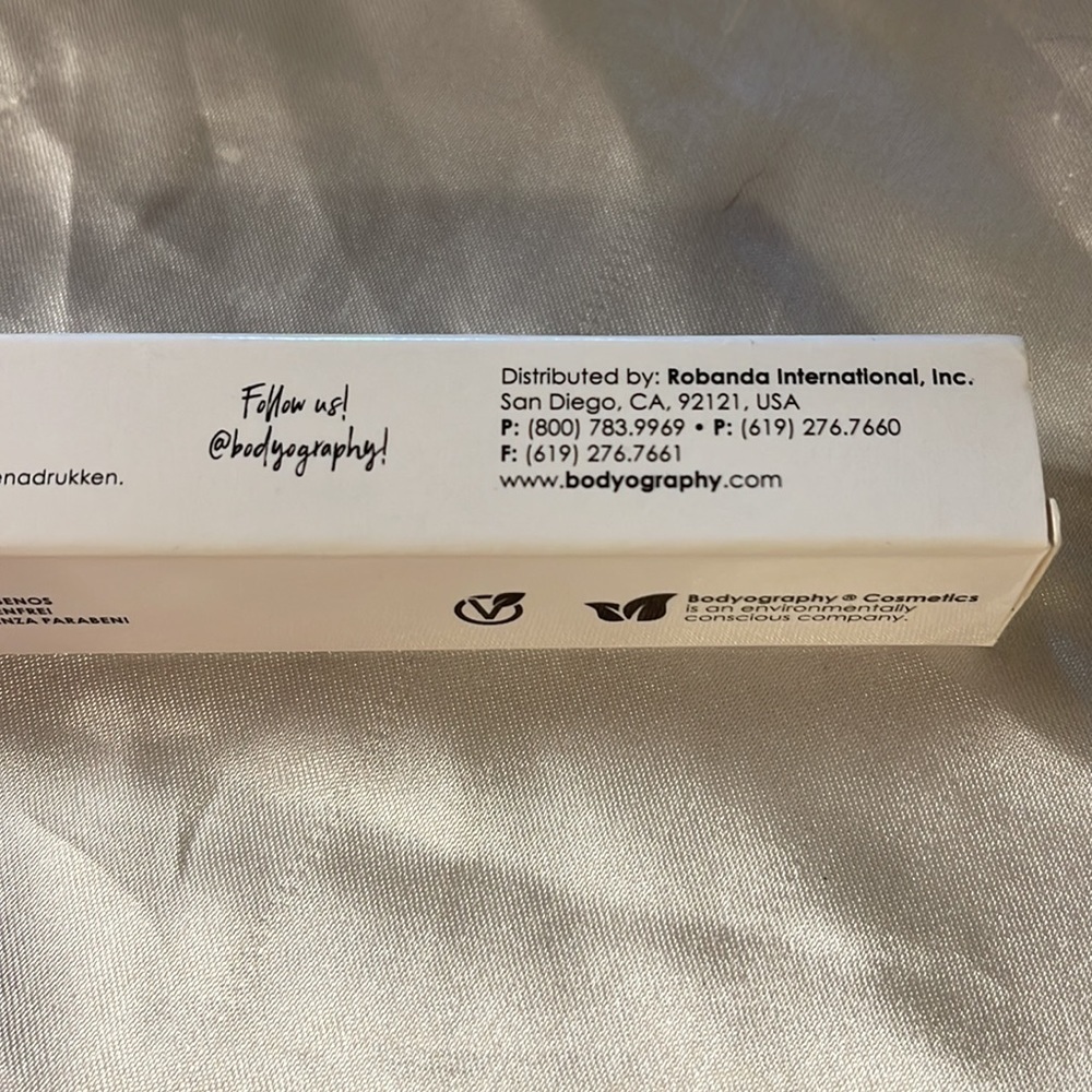 Bodyography Lip Pencil 2 pack .04 oz - Picture 6 of 7
